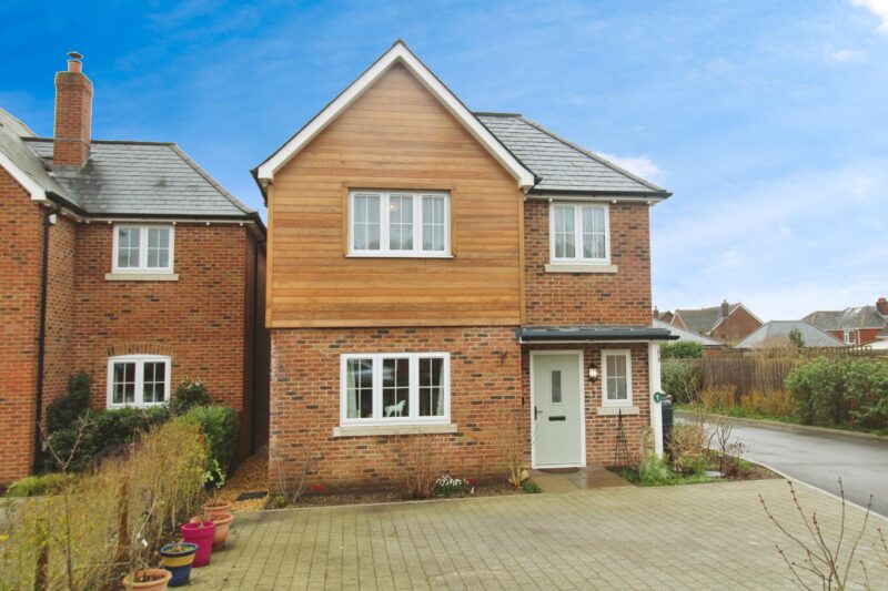 Skylark Close, Woodfalls, SP5