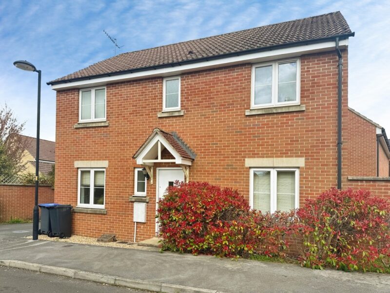 Castle Well Drive, Old Sarum