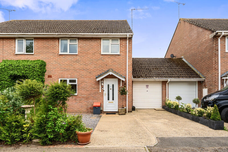 Rowan Close, Durrington, SP4