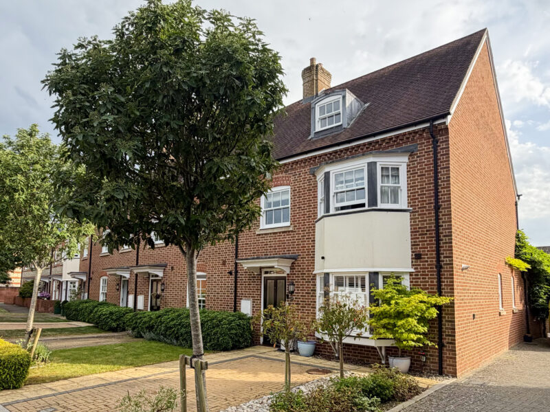 Buttercup Close, Salisbury, SP2