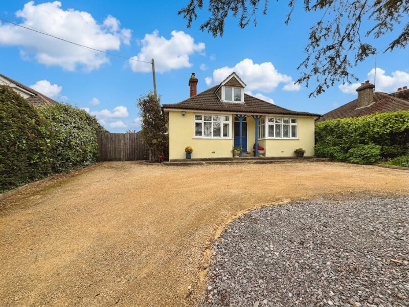 Alderholt Road, Sandleheath, SP6