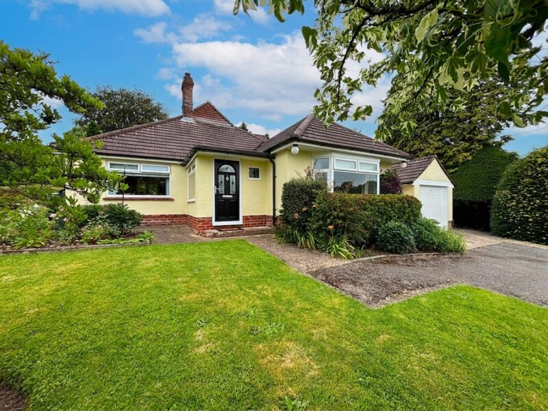 Princes Hill, Redlynch, SP5