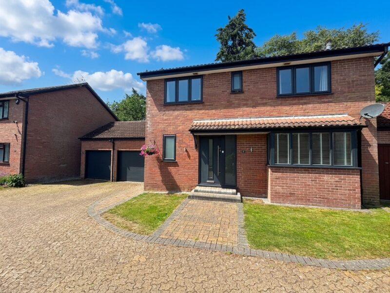 Normandy Way, Fordingbridge, SP6