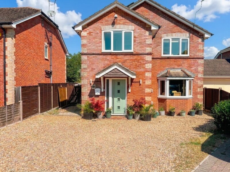 Apple Tree Road, Alderholt, SP6