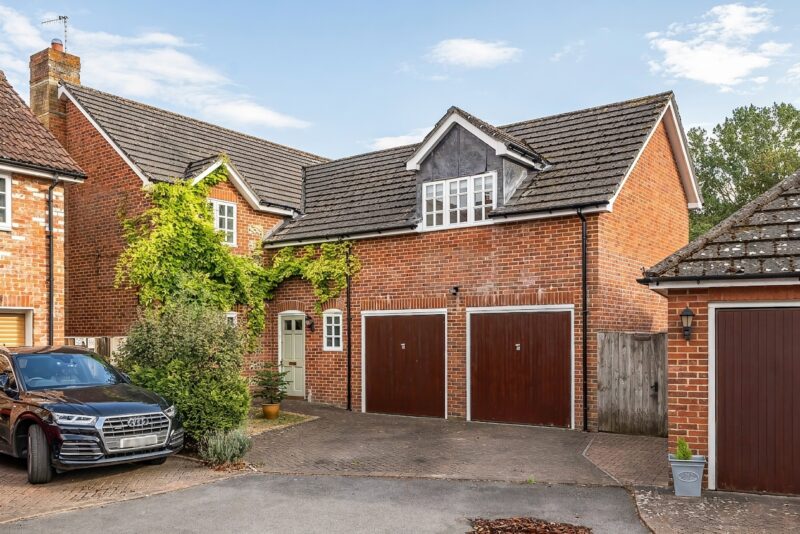 Catherine Court, Shrewton, SP3